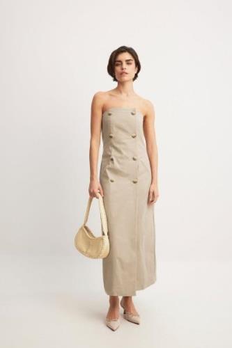 Amalie Star x NA-KD Gabardine tubeformet maxikjole med knapper - Beige