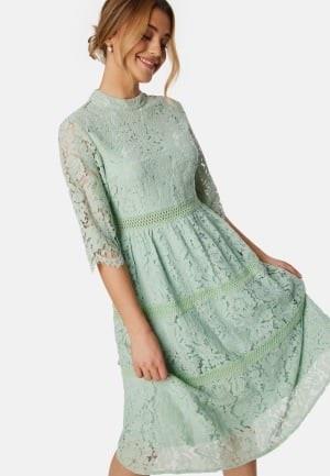 Happy Holly Madison lace dress Light mint 52