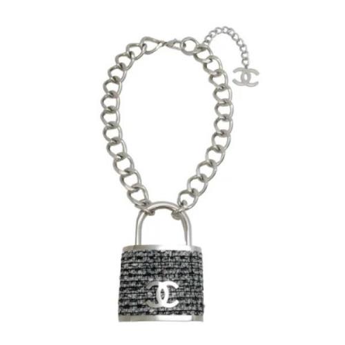 Pre-owned Sølv Metal Chanel halskjede