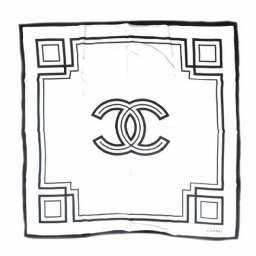 Pre-owned Hvitt silke Chanel skjerf