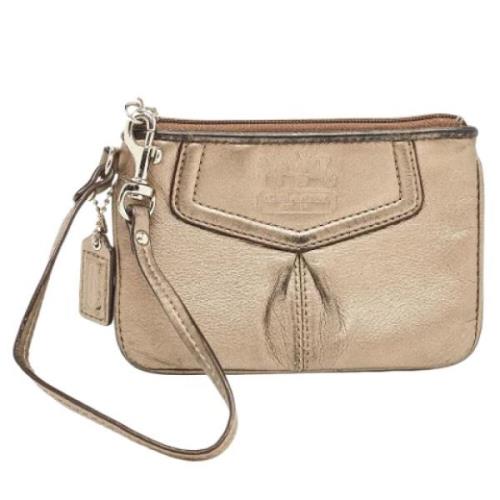 Pre-owned Metallic Leather Coach Clutch
