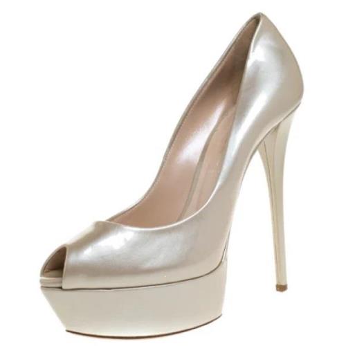 Pre-owned Beige skinn Casadei haeler