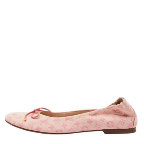 Pre-owned Rosa lerret Louis Vuitton Flats