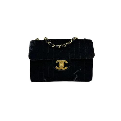 Pre-owned Svart Velvet Chanel Flap Bag