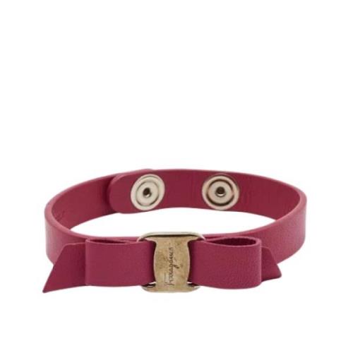 Pre-owned Rosa skinn Salvatore Ferragamo armband