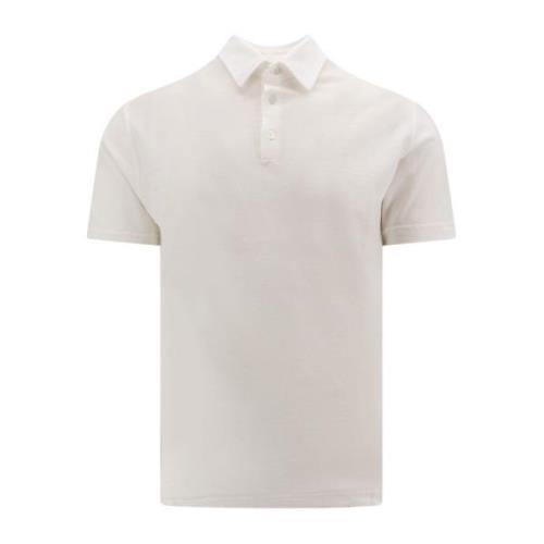 Hvit kortermet T-skjorte med knappelukking