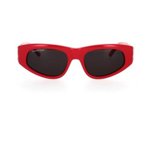 Røde ovale solbriller med sølvlogo hengsler