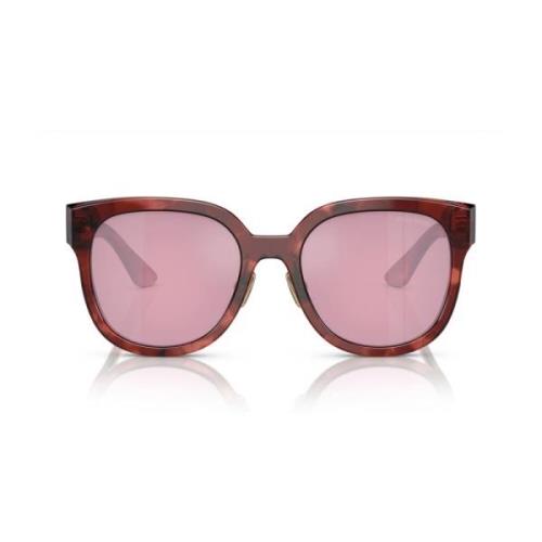 Firkantede solbriller med brun stripet ramme og mørk rosa speilglass