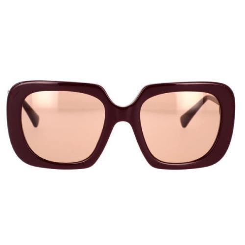 Firkantede solbriller med brune linser og bordeaux ramme