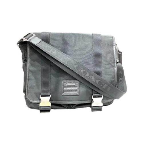 Pre-owned Fabric shoulder-bags