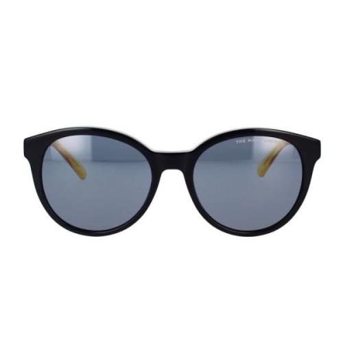 Moderne solbriller med ikonisk design