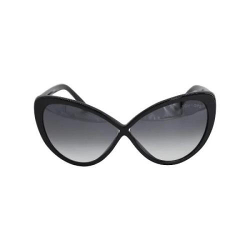 Pre-owned Plastic sunglasses