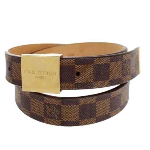 Pre-owned Canvas belts