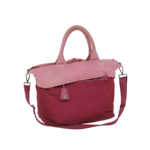 Pre-owned Nylon handbags