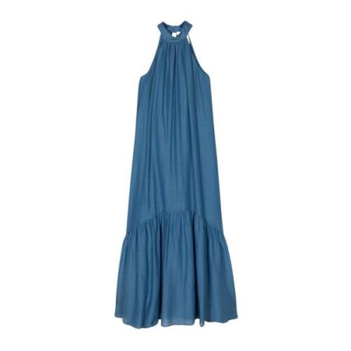 Lang kjole med amerikansk hals og rynket kant i bomull-silke muslin