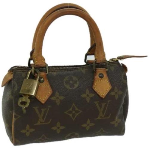 Pre-owned Canvas handbags