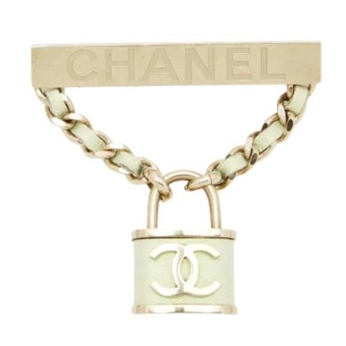 Pre-owned Leather chanel-jewelry