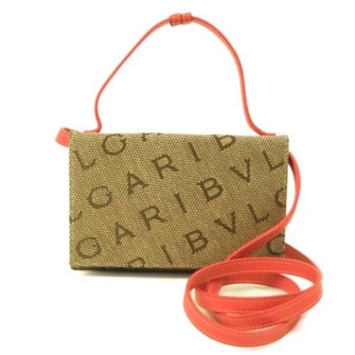 Pre-owned Canvas handbags