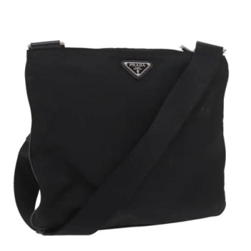 Pre-owned Nylon shoulder-bags