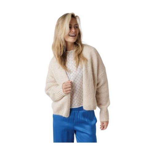 Koselig Ribbestrikket Cardigan