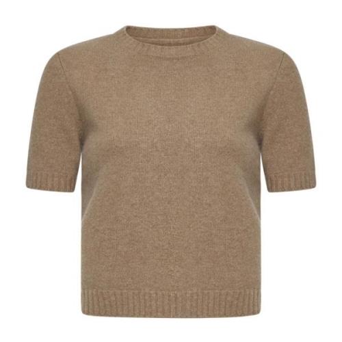 Beige Sweaters for Stilig Look