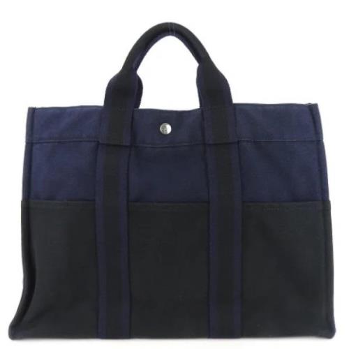 Pre-owned Fabric totes