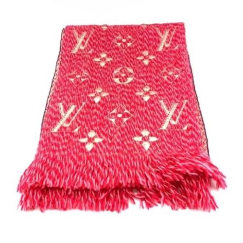 Pre-owned Wool scarves