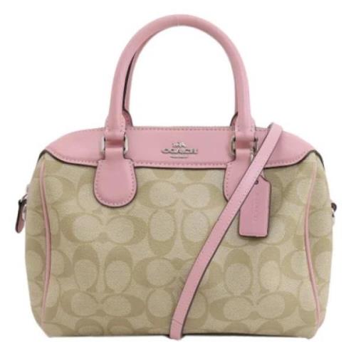 Pre-owned Fabric handbags