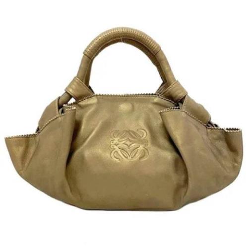 Pre-owned Fabric handbags