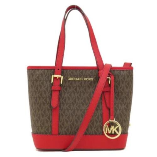 Pre-owned Fabric handbags