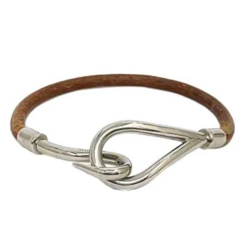 Pre-owned Leather bracelets