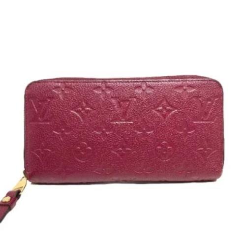 Pre-owned Leather wallets