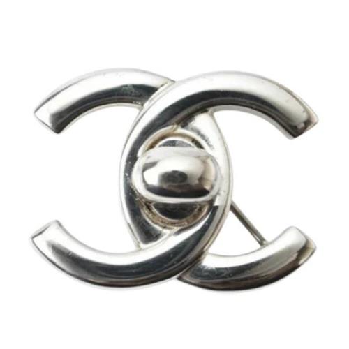 Pre-owned Metal chanel-jewelry