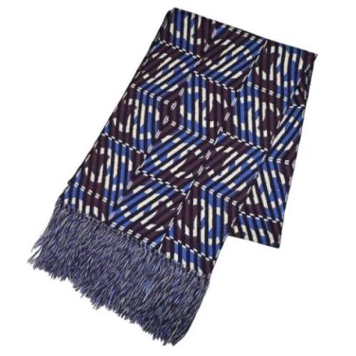 Pre-owned Cashmere scarves