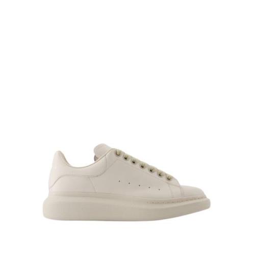 Beige Skinn Oversized Sneakers