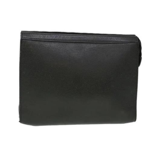 Pre-owned Leather clutches