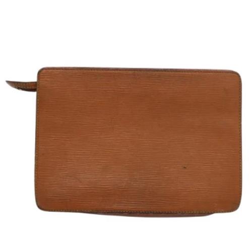 Pre-owned Leather clutches