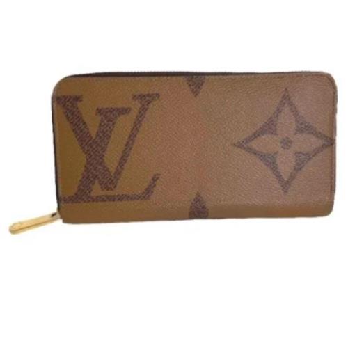 Pre-owned Canvas wallets