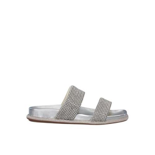 Glitrende flat sandal med brede remmer