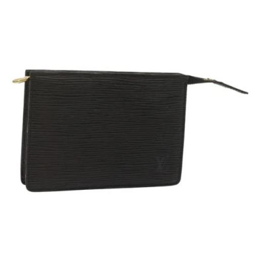 Pre-owned Leather pouches