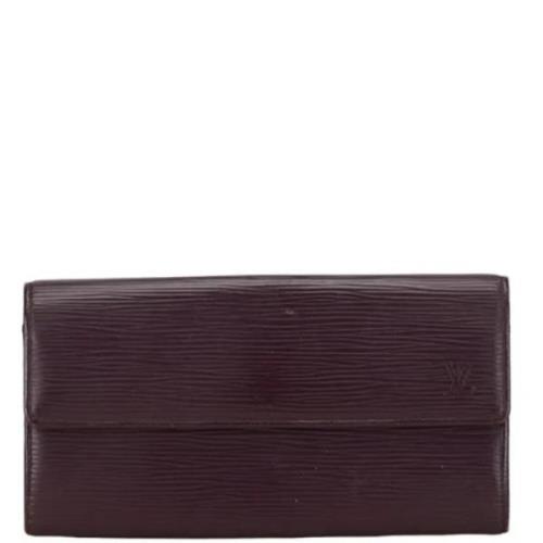 Pre-owned Leather wallets