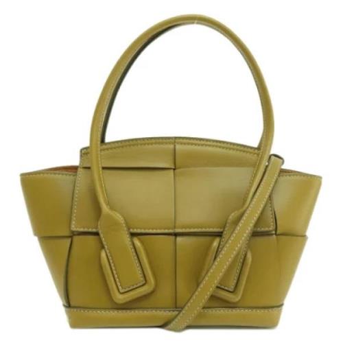 Pre-owned Leather handbags