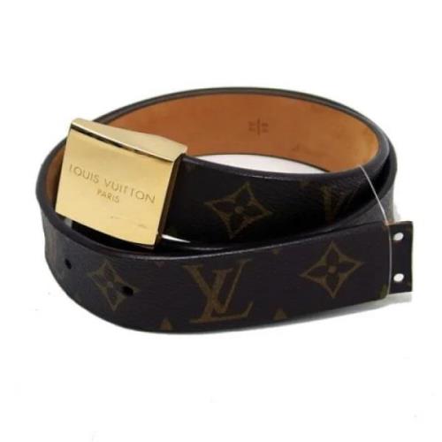 Pre-owned Leather belts