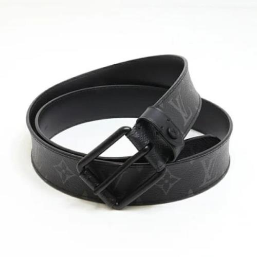 Pre-owned Leather belts