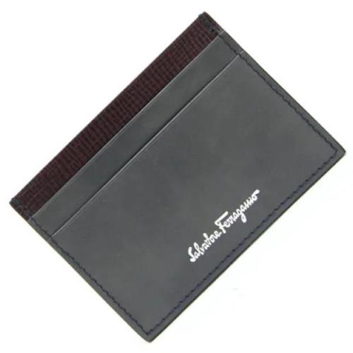 Pre-owned Leather wallets