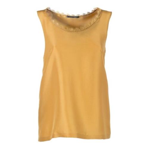 Sleeveless Tops