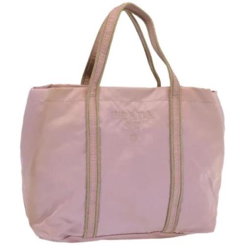 Pre-owned Nylon handbags