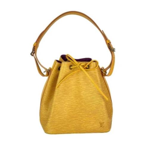 Pre-owned Leather handbags