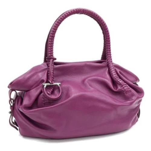 Pre-owned Leather handbags