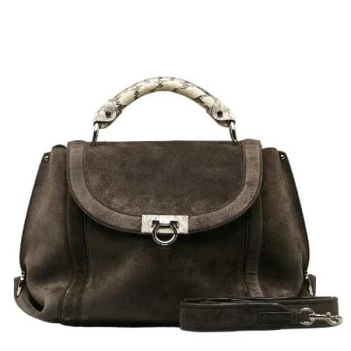 Pre-owned Leather handbags